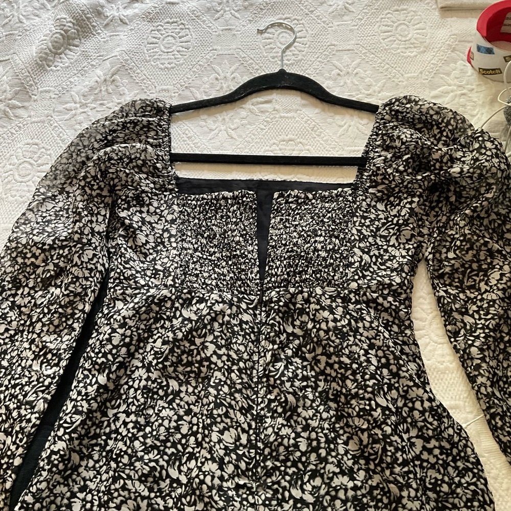 Abercrombie & Fitch Black and Gray Long Sleeve Sheath Dress - Picture 6 of 6